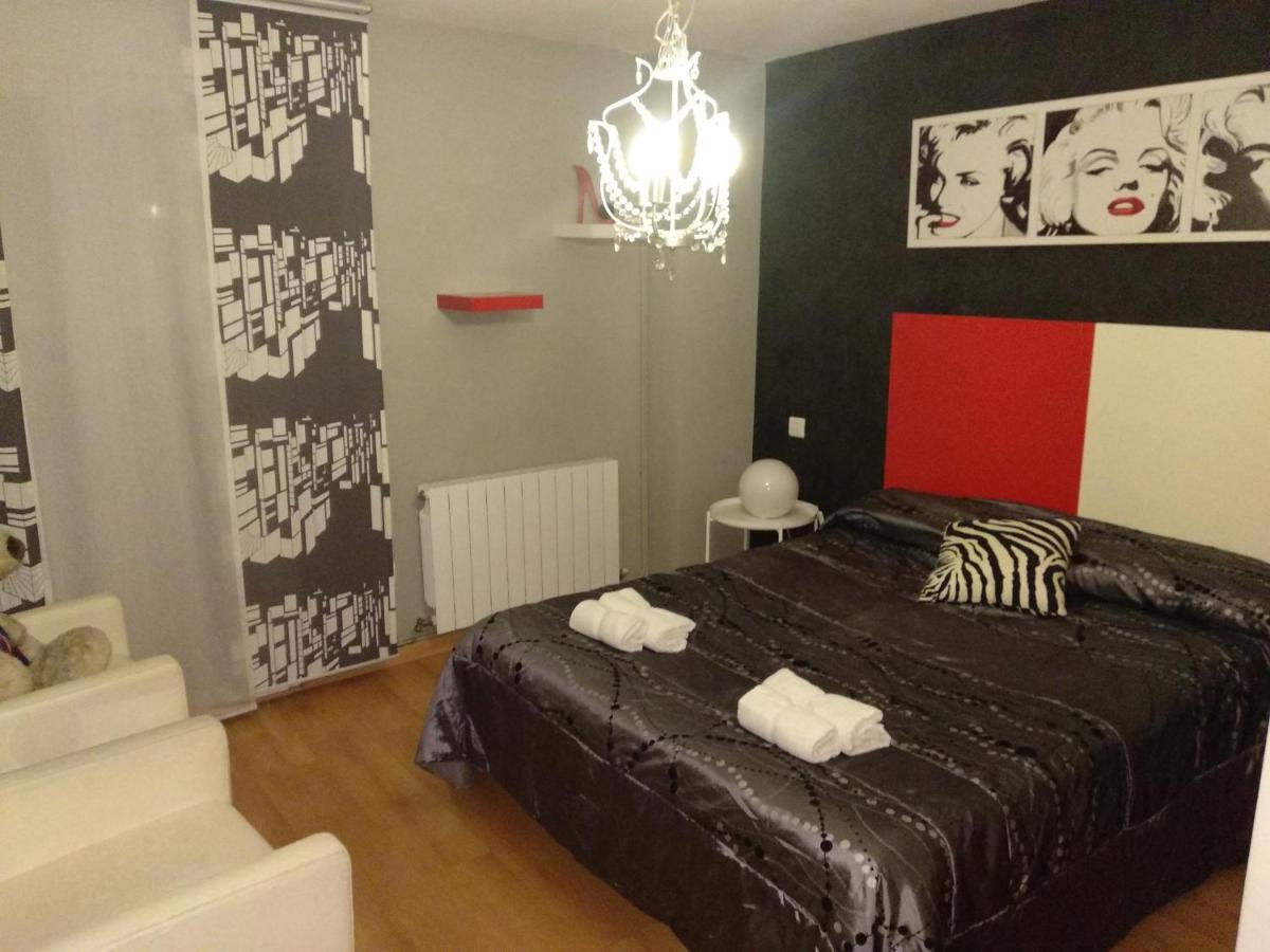 Agustina De Aragon Appartement Zaragoza Buitenkant foto